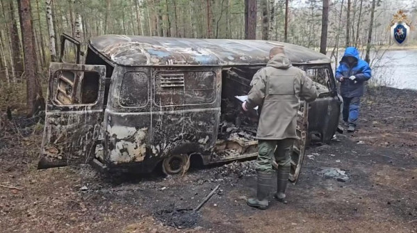 В ХМАО три человека сгорели заживо в автомобиле УАЗ &laquo;Буханка&raquo;