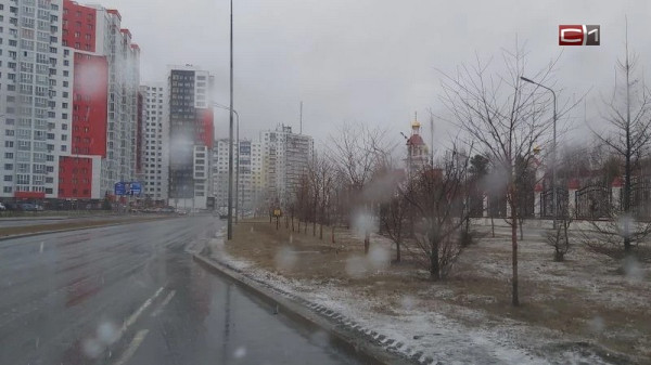 Проливной дождь и град накрыли Сургут и Сургутский район. ФОТО