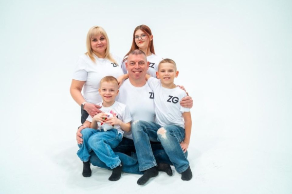 20 лет любви и пятеро детей: семья офицера Росгвардии из Югры рассказала свой рецепт счастья 20 лет любви и пятеро детей: семья офицера Росгвардии из Югры рассказала свой рецепт счастья