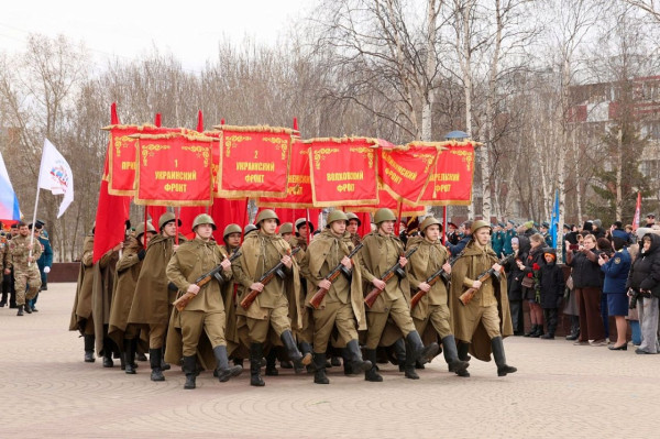 В Сургуте прошел митинг, посвященный 81-й годовщине Победы в Великой Отечественной войне
