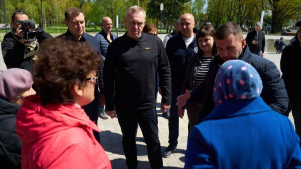 Губернатор Югры отправился в подшефную Макеевку с рабочим визитом