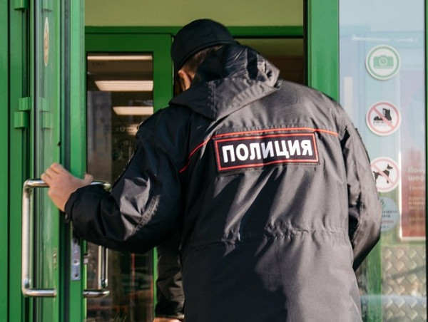 На Урале задержали нелегала из Китая, не знавшего ни слова по-русски На Урале задержали нелегала из Китая, не знавшего ни слова по-русски