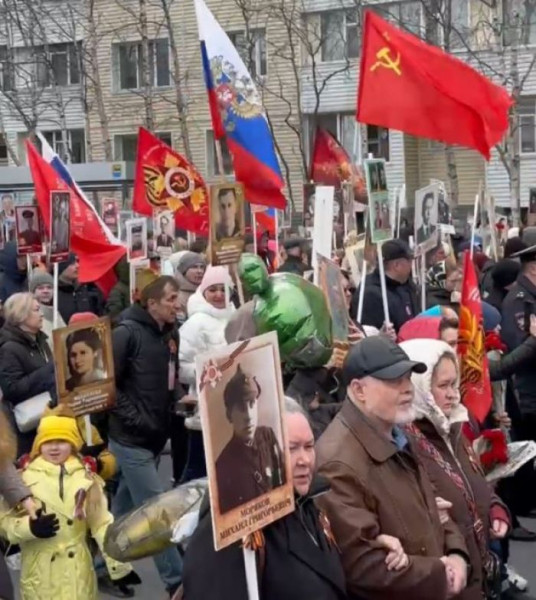В Сургуте прошел марш патриотов и началось шествие &laquo;Бессмертного полка&raquo;