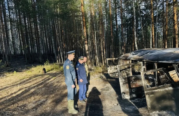 В Югре в автомобиле сгорели трое рыбаков