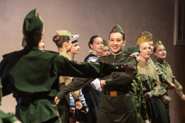 Накануне в Сургутской филармонии состоялся праздничный концерт, посвящённый 81-ой годовщине Великой Победы