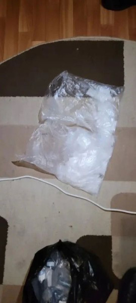 В Сургутском районе полицейские задержали двух иностранных граждан с запрещенными веществами