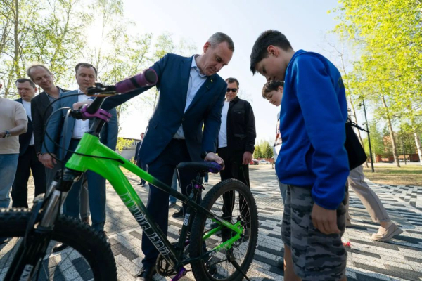 Губернатор Югры оценил новый парк в Сургуте