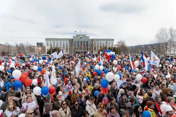 Единство труда и народов: в Сургуте отметили Первомай