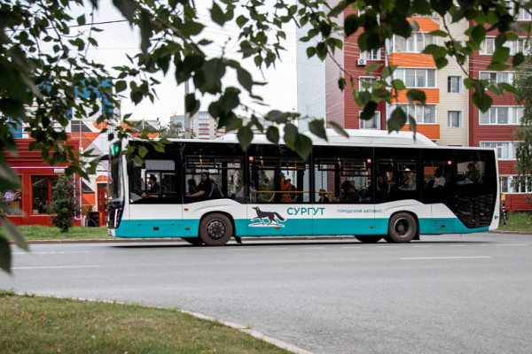 В Сургуте заработали 25 новых автобусов с усиленными печками и кондиционерами