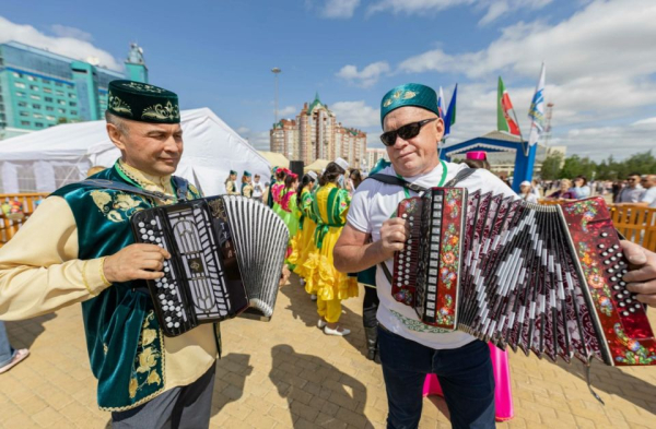Квадроцикл для батыра и чак-чак для каждого: Сургут встречает Сабантуй