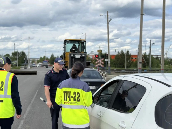 Госавтоинспекция Югры напоминает о безопасности на железнодорожных переездах