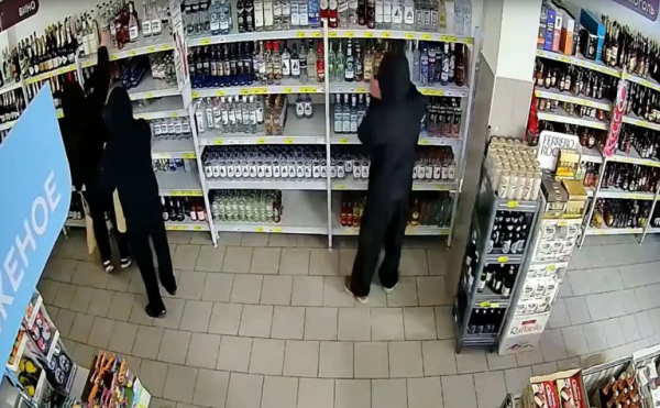 В ХМАО дело трех подростков о краже из магазина на сумму 79 тыс руб ушло в суд В ХМАО дело трех подростков о краже из магазина на сумму 79 тыс руб ушло в суд