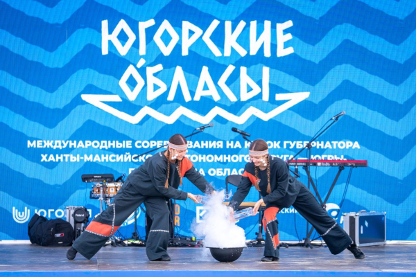 В Ханты-Мансийске наградили победителей гонок первого дня на Кубке губернатора по гребле на обласах