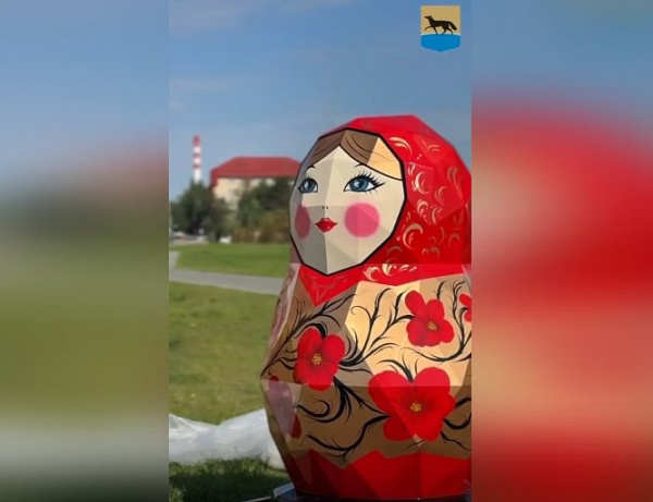 В Сургуте появились новые арт-объекты: матрешка, ложка и балалайка