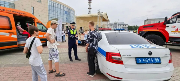Госавтоинспекция на медицинском форуме &laquo;Победившие болезнь&raquo;: важность безопасности и первой помощи
