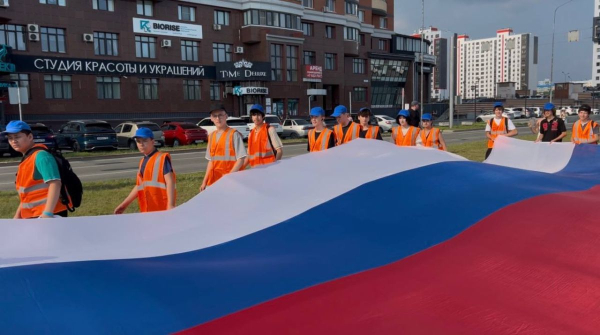 Сургут сегодня масштабно отметил День молодежи &ndash; праздник всех, кому хочется свернуть горы и объять необъятное
