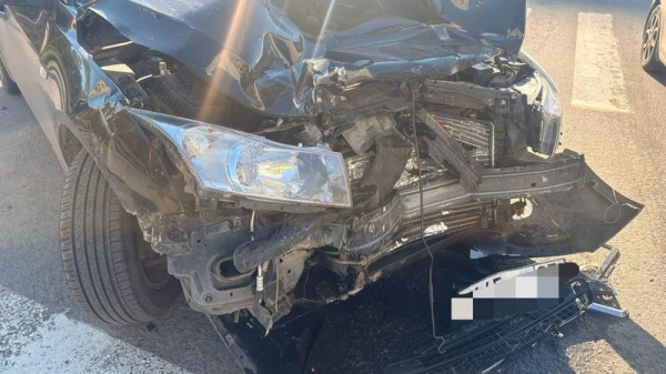 Молодой водитель в Югре спровоцировал аварию с пострадавшим