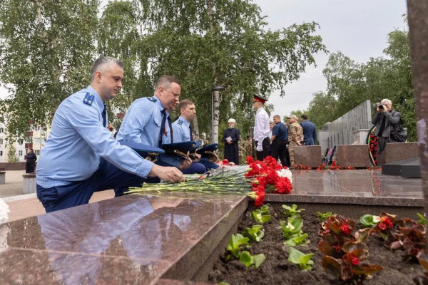 В День памяти и скорби сургутяне отдали дань памяти погибшим в Великой Отечественной войне
