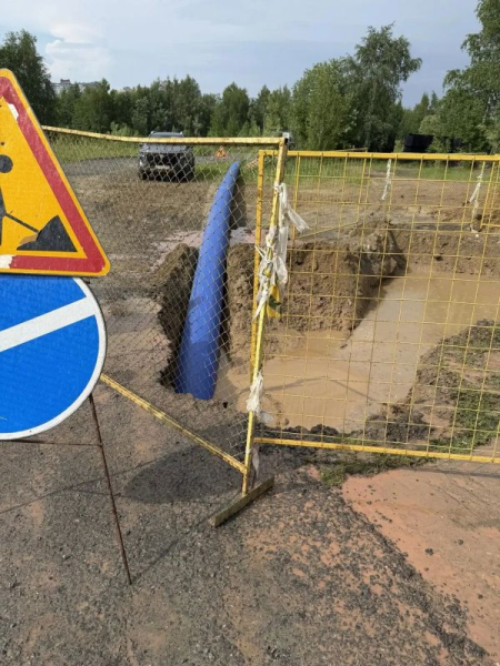 В Сургуте идёт строительство магистрального водовода по проезду Тихомому