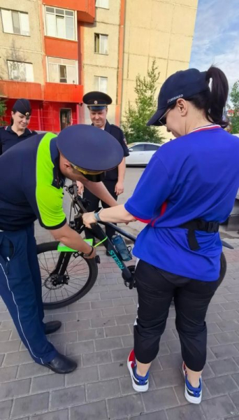 Профилактика аварийности с детьми: в крупнейшем городе округа проходят массовые пешие патрули