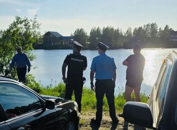 Две девочки утонули в Сургуте. Началось расследование трагедии Две девочки утонули в Сургуте. Началось расследование трагедии