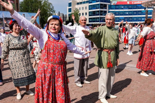 Полтысячи событий и хоровод единства: как Югра отметила День России