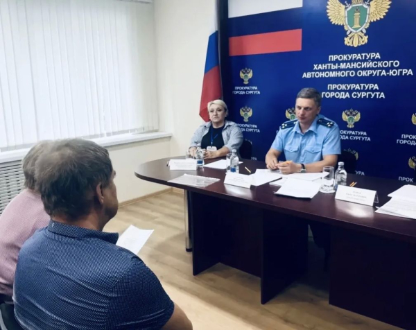 Заместитель прокурора автономного округа Григорий Сухоруков провел личный прием жителей г. Сургута