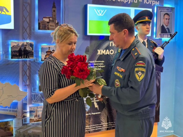 Сургутская школа увековечила память выпускника, павшего при исполнении воинского долга Сургутская школа увековечила память выпускника, павшего при исполнении воинского долга