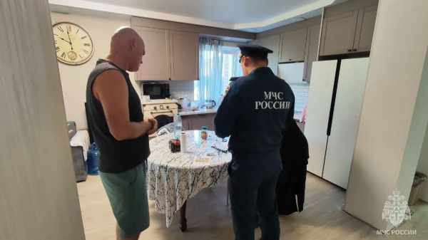 О правилах пожарной безопасности напомнили семьям в Сургуте