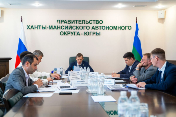 Сургутские НКО получили 15 грантов Губернатора
