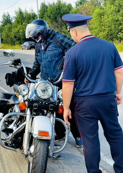 В ЮГРЕ ГОСАВТОИНСПЕКЦИЯ ПРОВОДИТ МЕРОПРИЯТИЯ ПО МОТОБЕЗОПАСНОСТИ