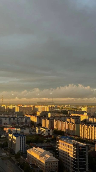 &laquo;Красота!&raquo;: подписчица поделилась фото заката в Сургуте прямо сейчас