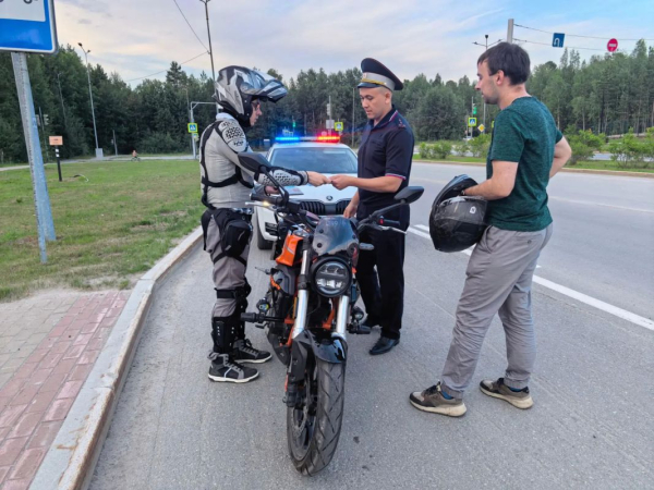 В Югре совместно с общественностью проходят массовые проверки водителей на предмет соблюдения Правил дорожного движения