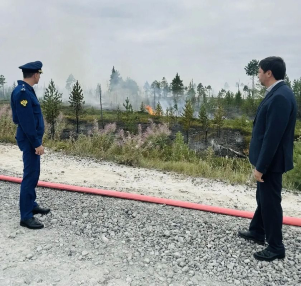 Прокуратура контролирует ликвидацию пожара в Сургутском районе