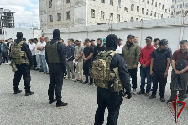 В Югре при содействии спецназа Росгвардии пресечены нарушения миграционного законодательства