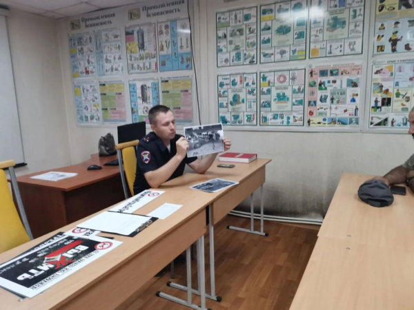 В рамках Дня профилактики дорожно-транспортных происшествий на юридическом транспорте сотрудниками Госавтоинспекции округа проведены массовые мероприятия В рамках Дня профилактики дорожно-транспортных происшествий на юридическом транспорте сотрудниками Госавтоинспекции округа проведены массовые мероприятия