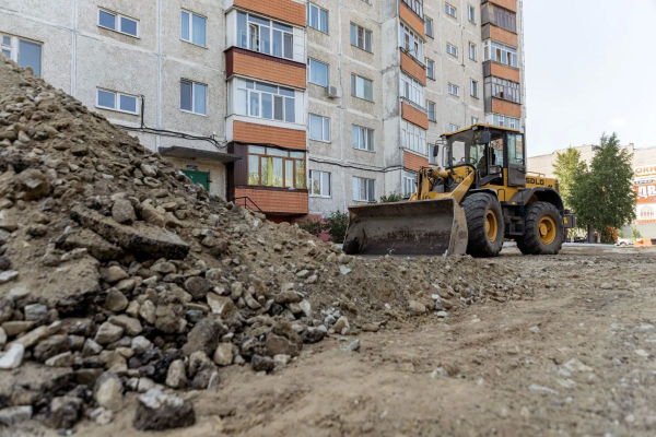 Десять дворовых территорий обустроят в Сургуте в этом году