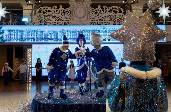 В Сургуте состоялась Главная Ёлка для 350 талантливых детей В Сургуте состоялась Главная Ёлка для 350 талантливых детей