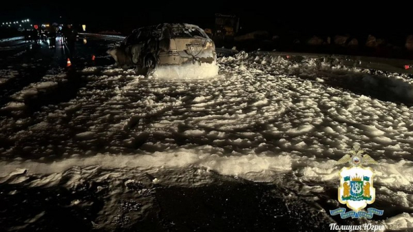 В Сургутском районе в результате аварии загорелась машина и погиб водитель В Сургутском районе в результате аварии загорелась машина и погиб водитель