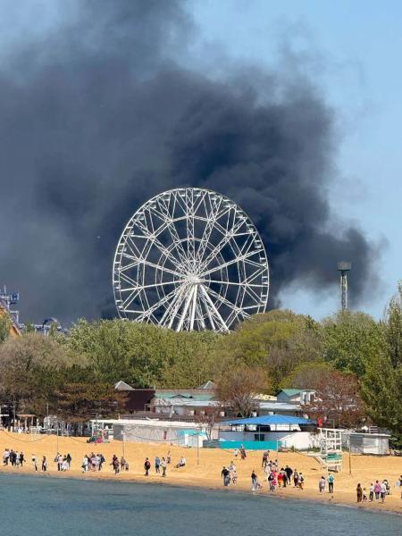 Новости к этому часу:. Более 100 тысяч человек вышли на &laquo;Бессмертный полк&raquo; в Петербурге