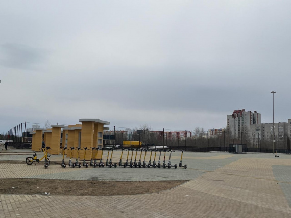 ​В Сургуте отметили Первомай на площади Советов, пока Центральная площадь пустовала